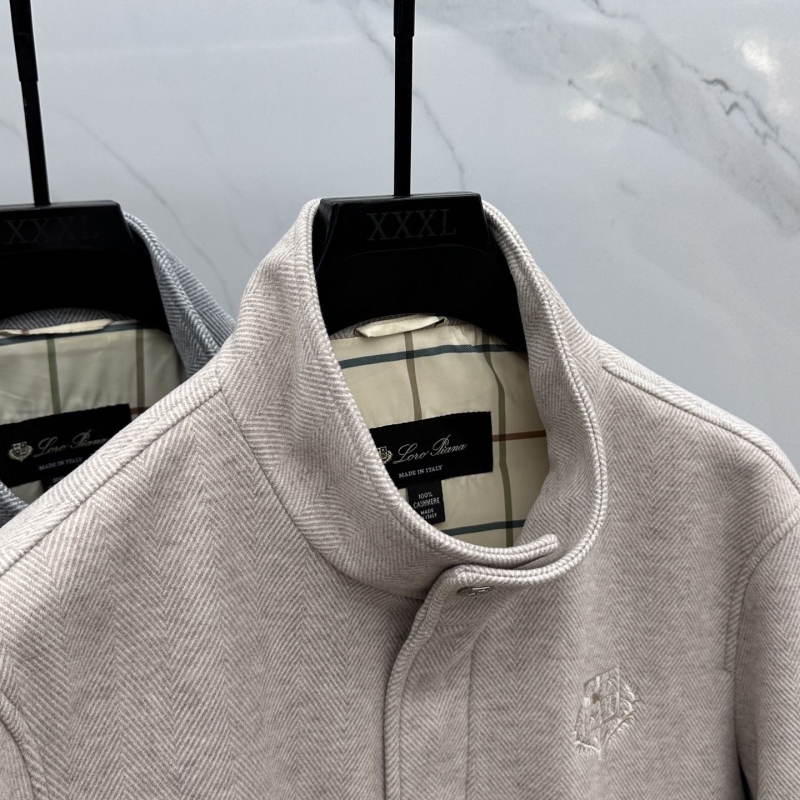 L0r0 P1ana outwear